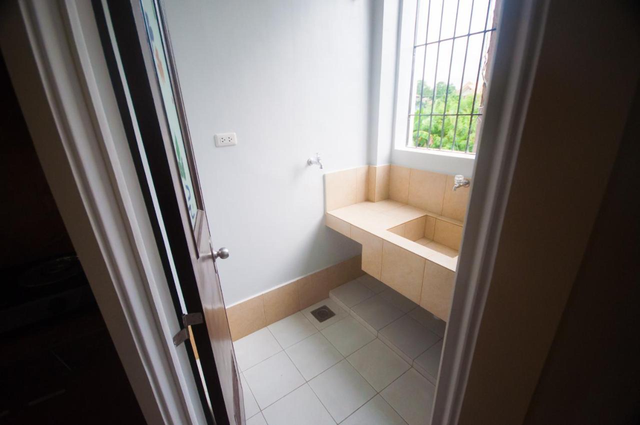 Nf Suites Davao City Kültér fotó